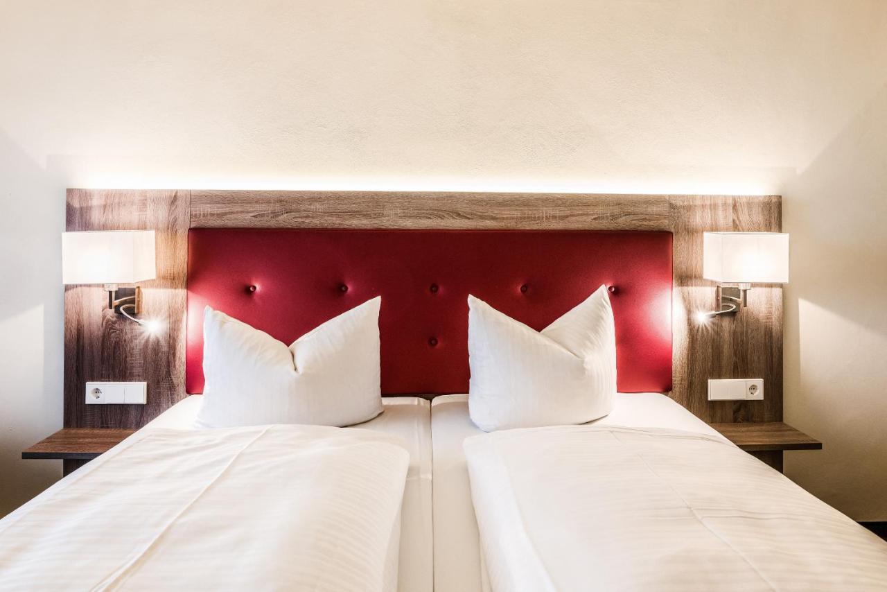 Hotel Vorfelder Walldorf  Bagian luar foto