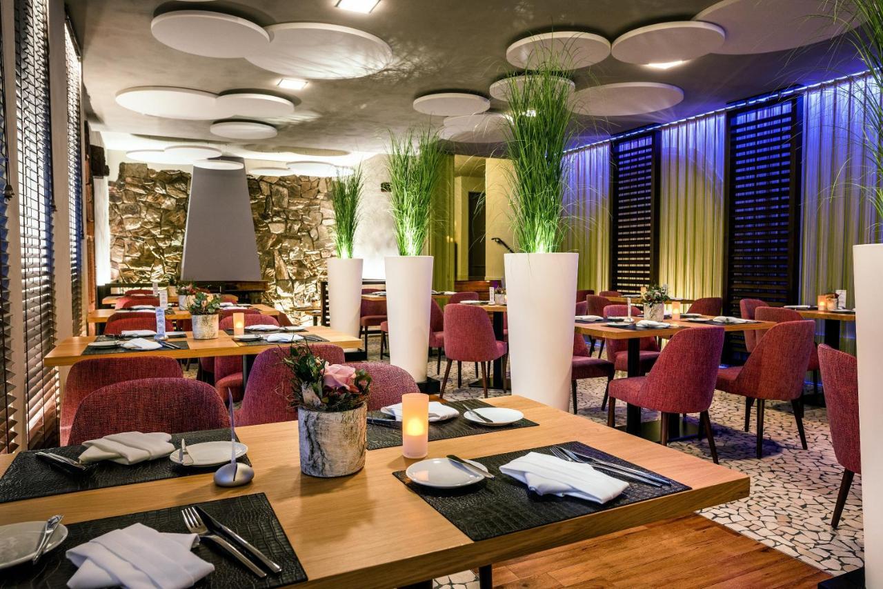Hotel Vorfelder Walldorf  Bagian luar foto