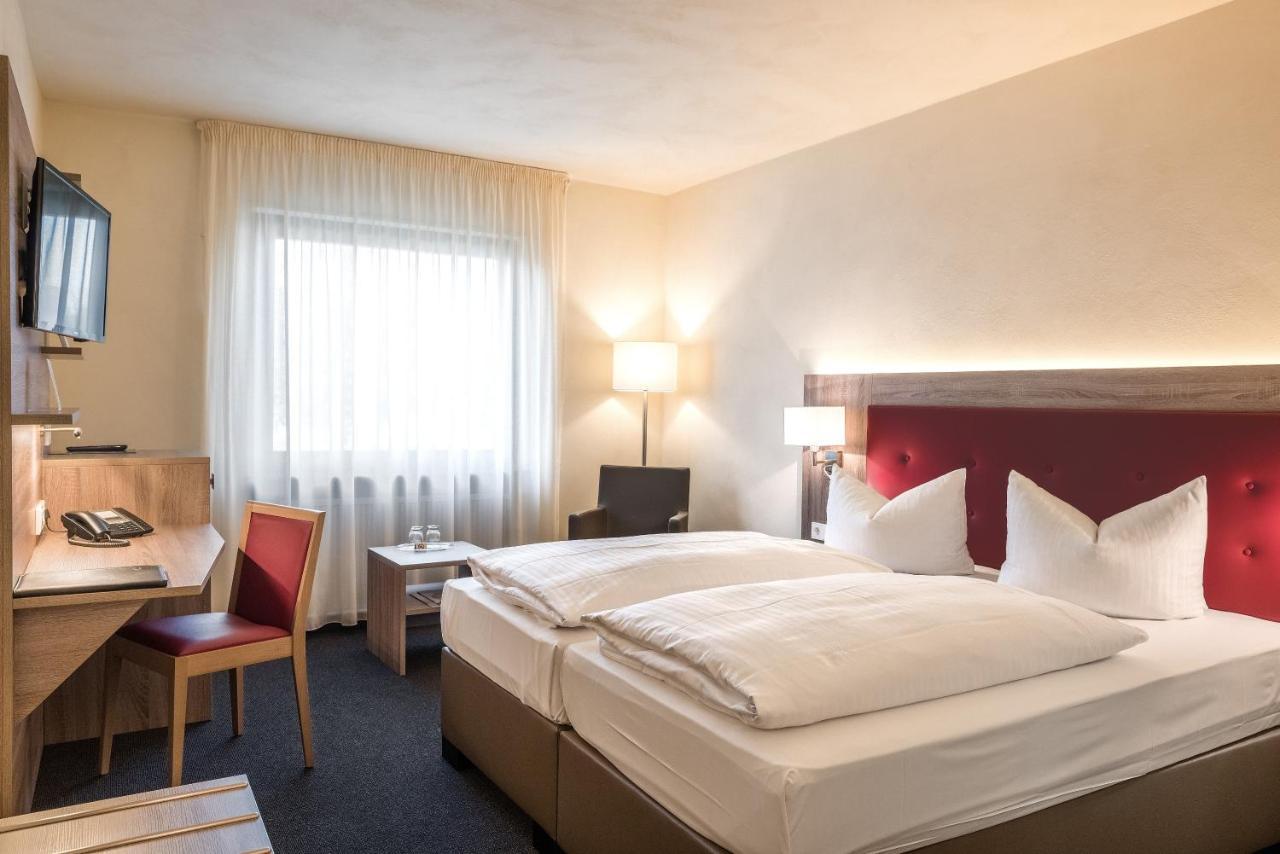 Hotel Vorfelder Walldorf  Bagian luar foto
